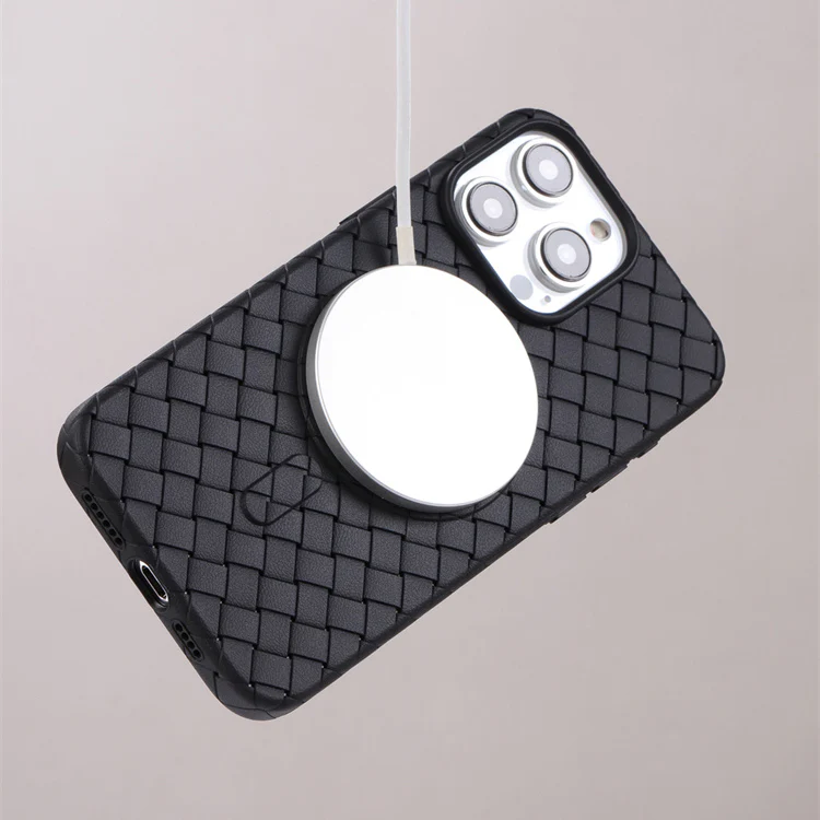 Braided TPU Magnetic case for iP14/15 Series - Image 4