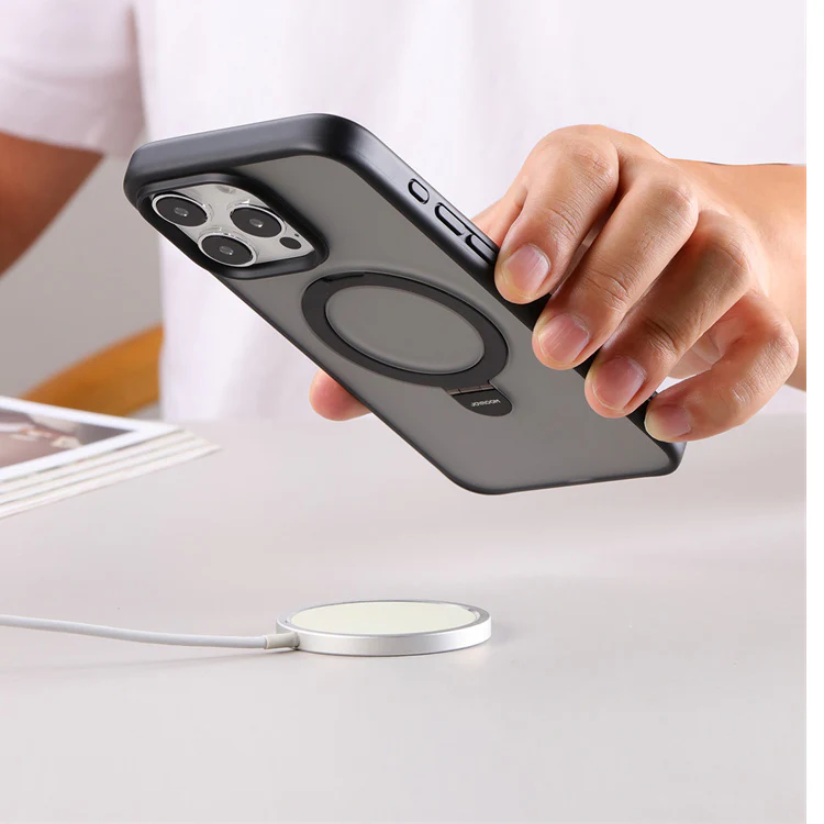 Magnetic case with ring holder for iP13/14/15 Series - Image 7